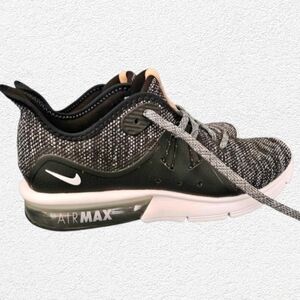 Nike Air Max Sequent 3 – Women’s Size 9.5 – Black/White